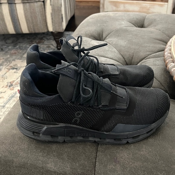 On Running Women’s On Cloud Nova Black Athletic Shoes - Picture 3 of 6